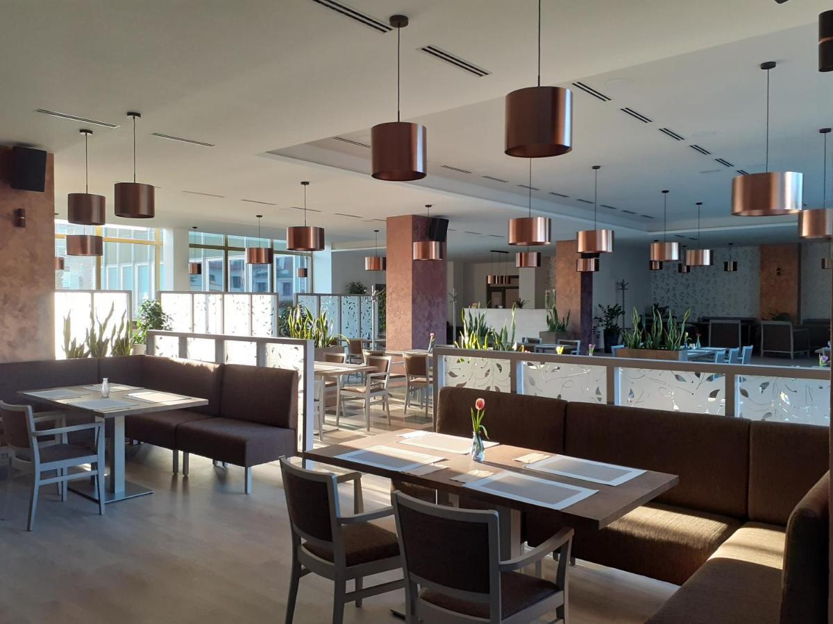 Hotel Uno Ústí nad Orlicí Bagian luar foto